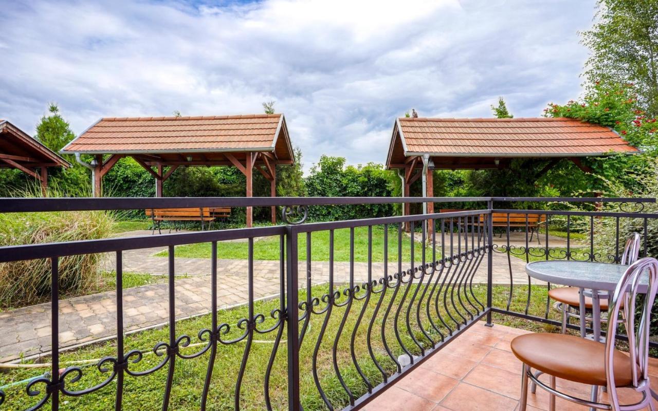 Apartmany Karmon Park Veľký Meder Eksteriør bilde